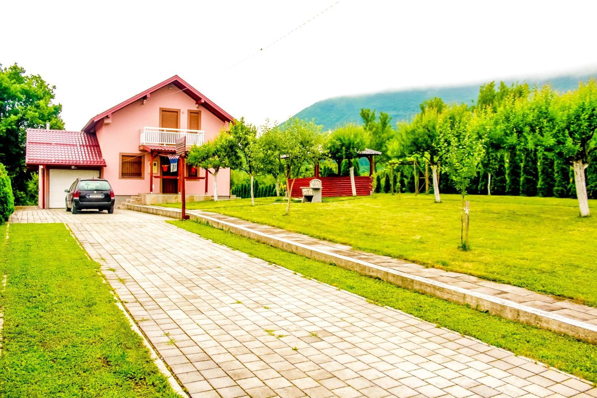 Villa Usivak for green quiet holiday near SJJ Buitenkant foto