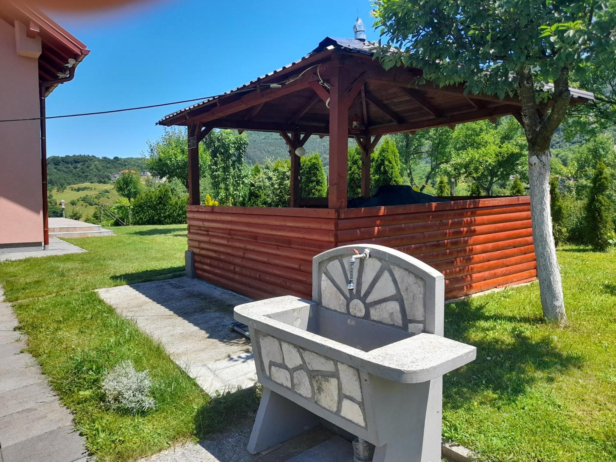 Villa Usivak for green quiet holiday near SJJ Buitenkant foto